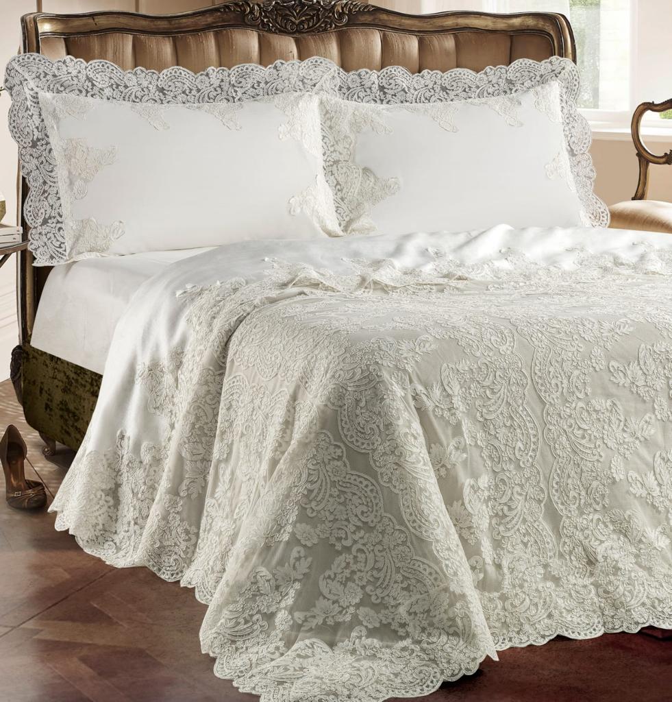 Lanovenanube Copriletto Jacquard Charlotte - Letto 150 cm - Colore Celeste Lanovenanube Copriletto Jacquard Charlotte - Letto 150 cm - Colore Celeste