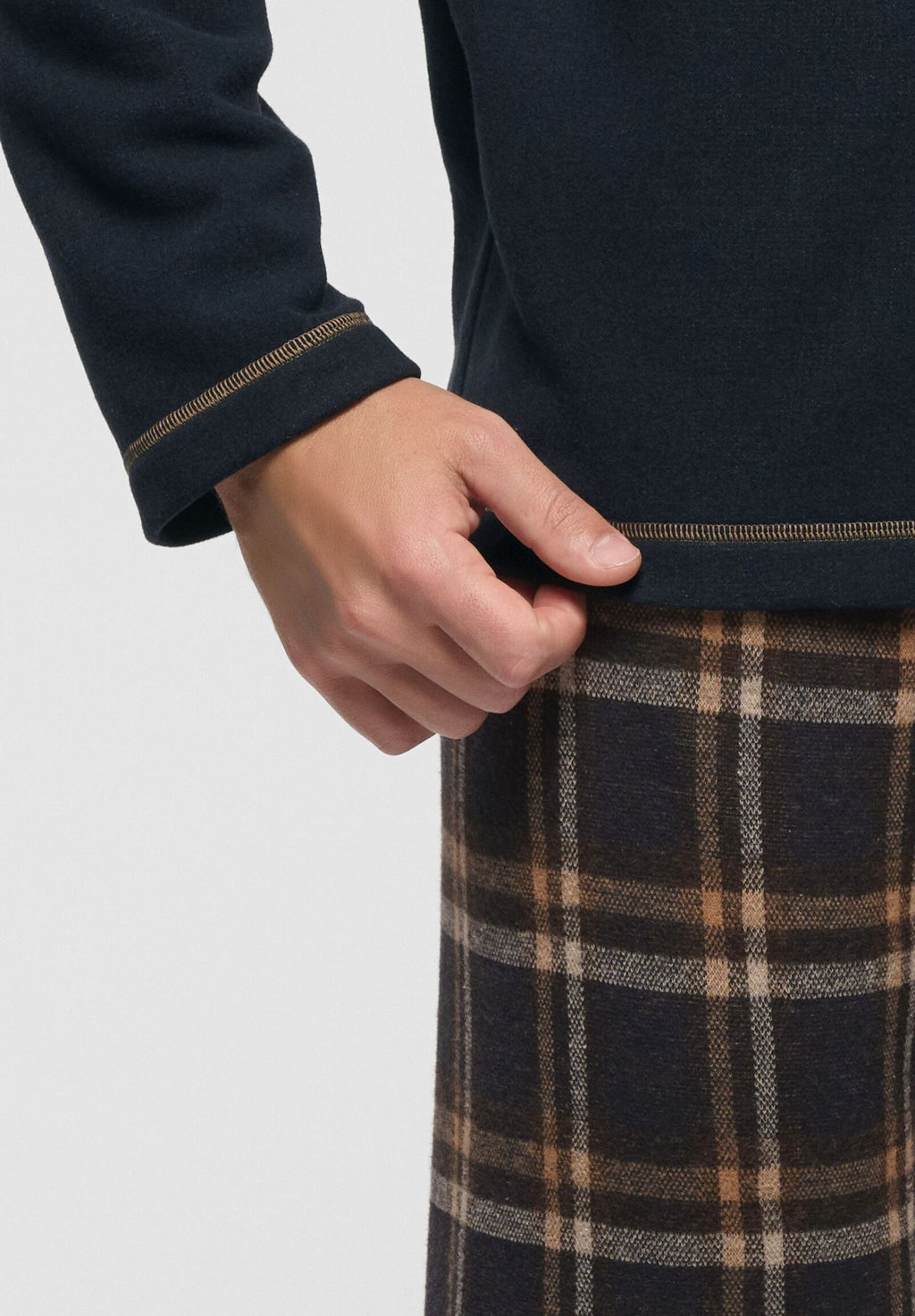 Pigiama Lungo Serafino in Soft Cotton con Fantasia Check PEROFIL VPRT93443