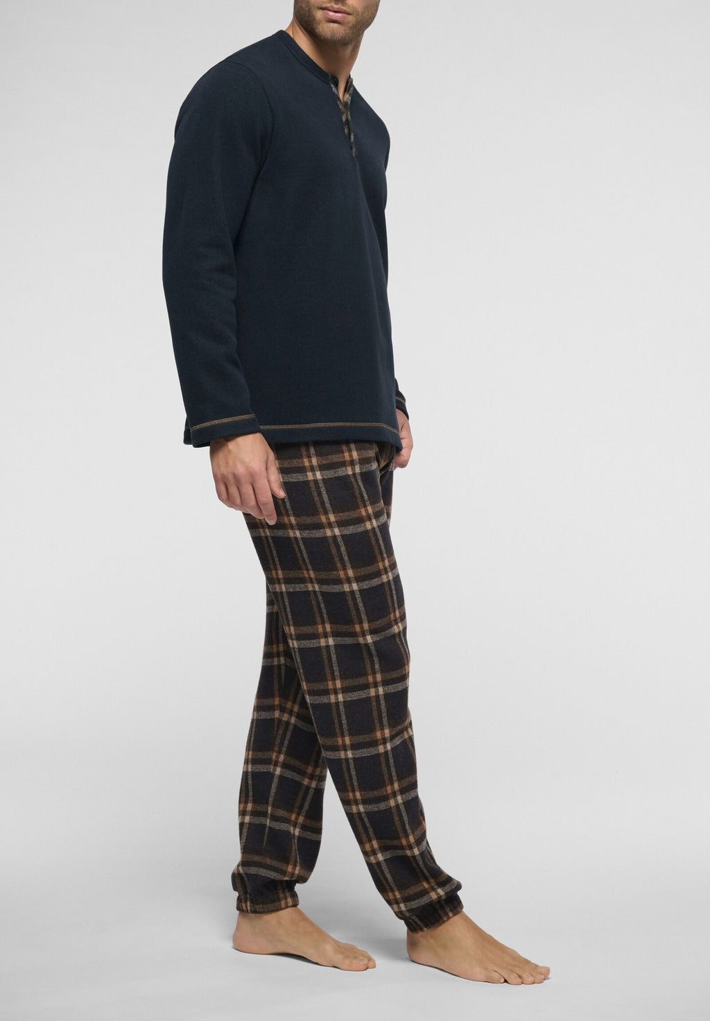 Pigiama Lungo Serafino in Soft Cotton con Fantasia Check PEROFIL VPRT93443