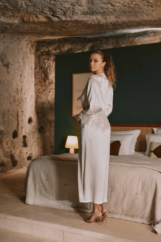Vestaglia Lunga in Pizzo Tess Marjolaine 3TES2201