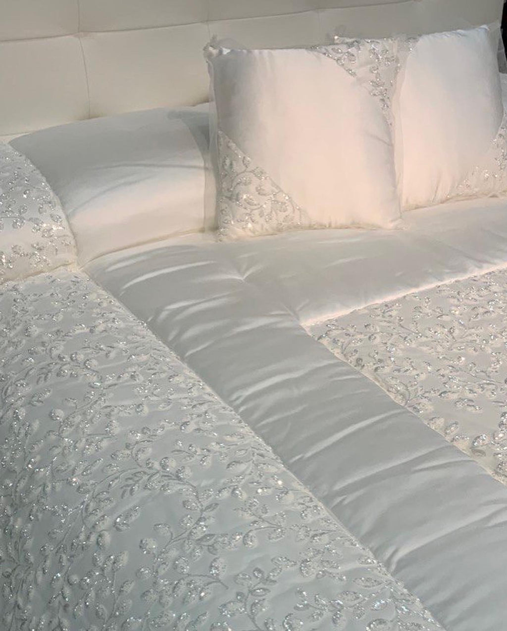 Trapunta Chloè con pizzo sposa